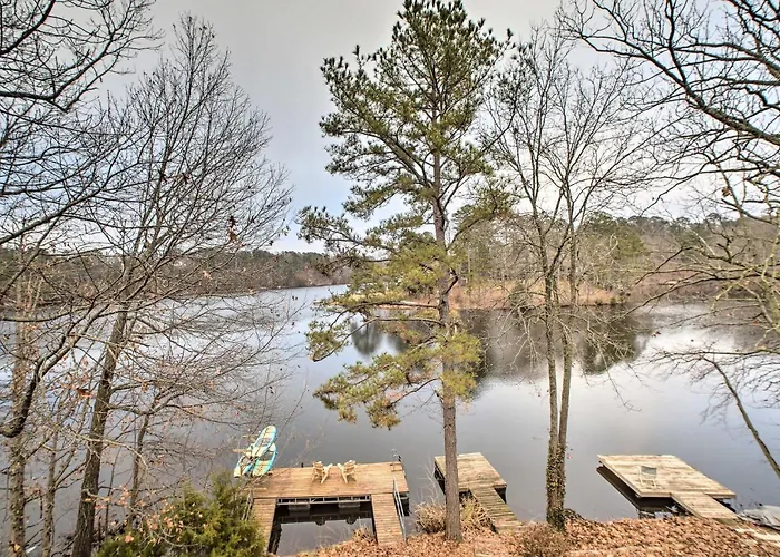 Lakefront & Trailside Escape W/ Private Dock +Deck